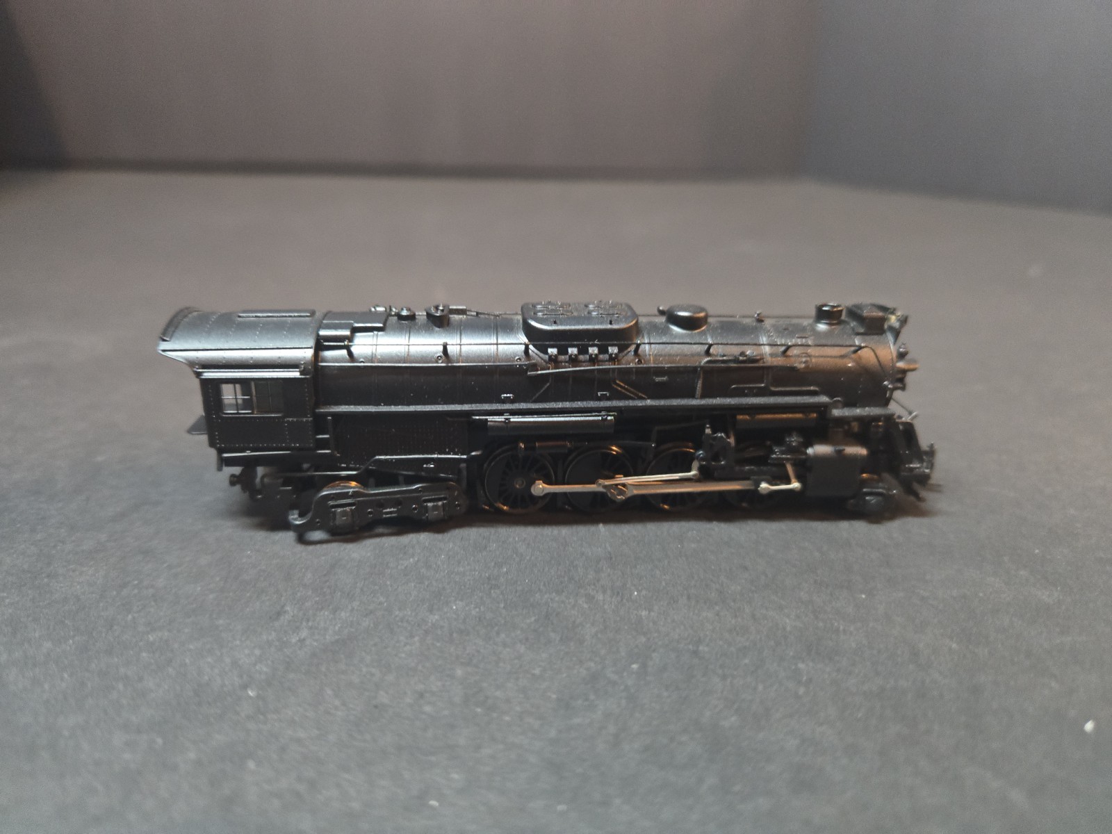 N Scale Steam Collection 7471 Unlettered 2-8-4 Berkshire Steam Locomotive
