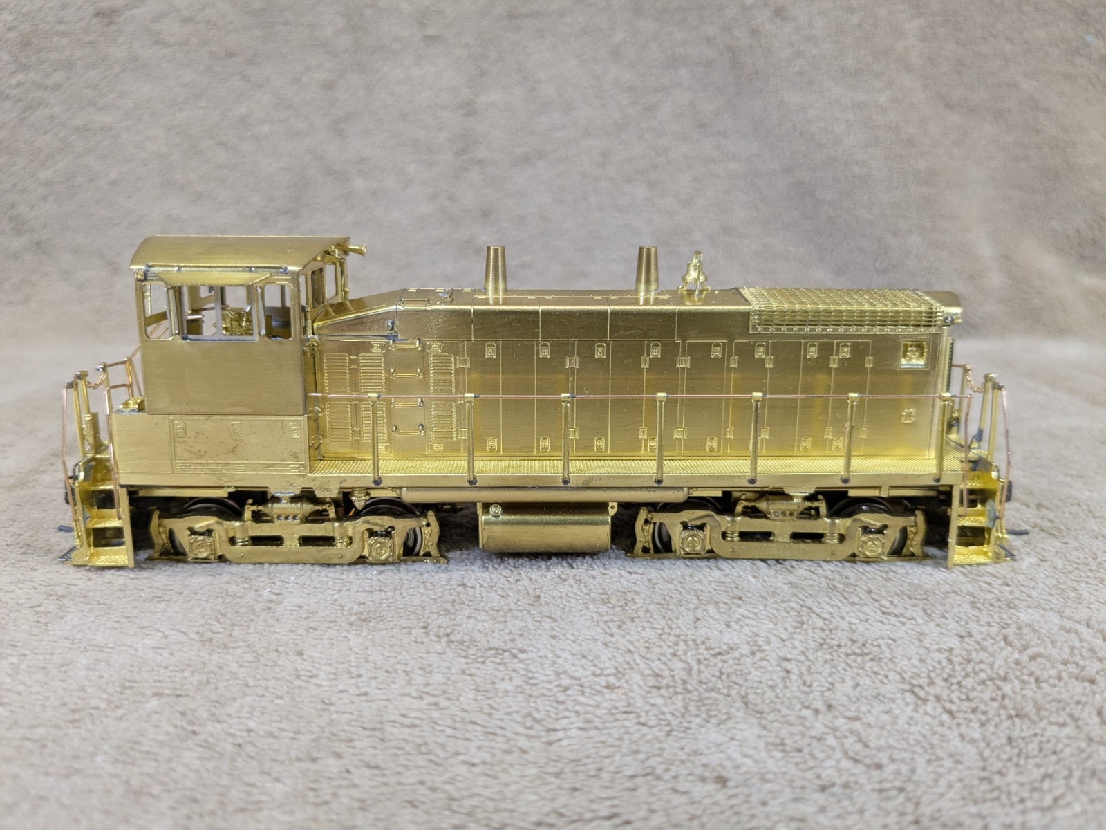 Overland Brass Models OMI-5070 EMD SW-1500 w/ AAR Trucks Full Railing HO Scale
