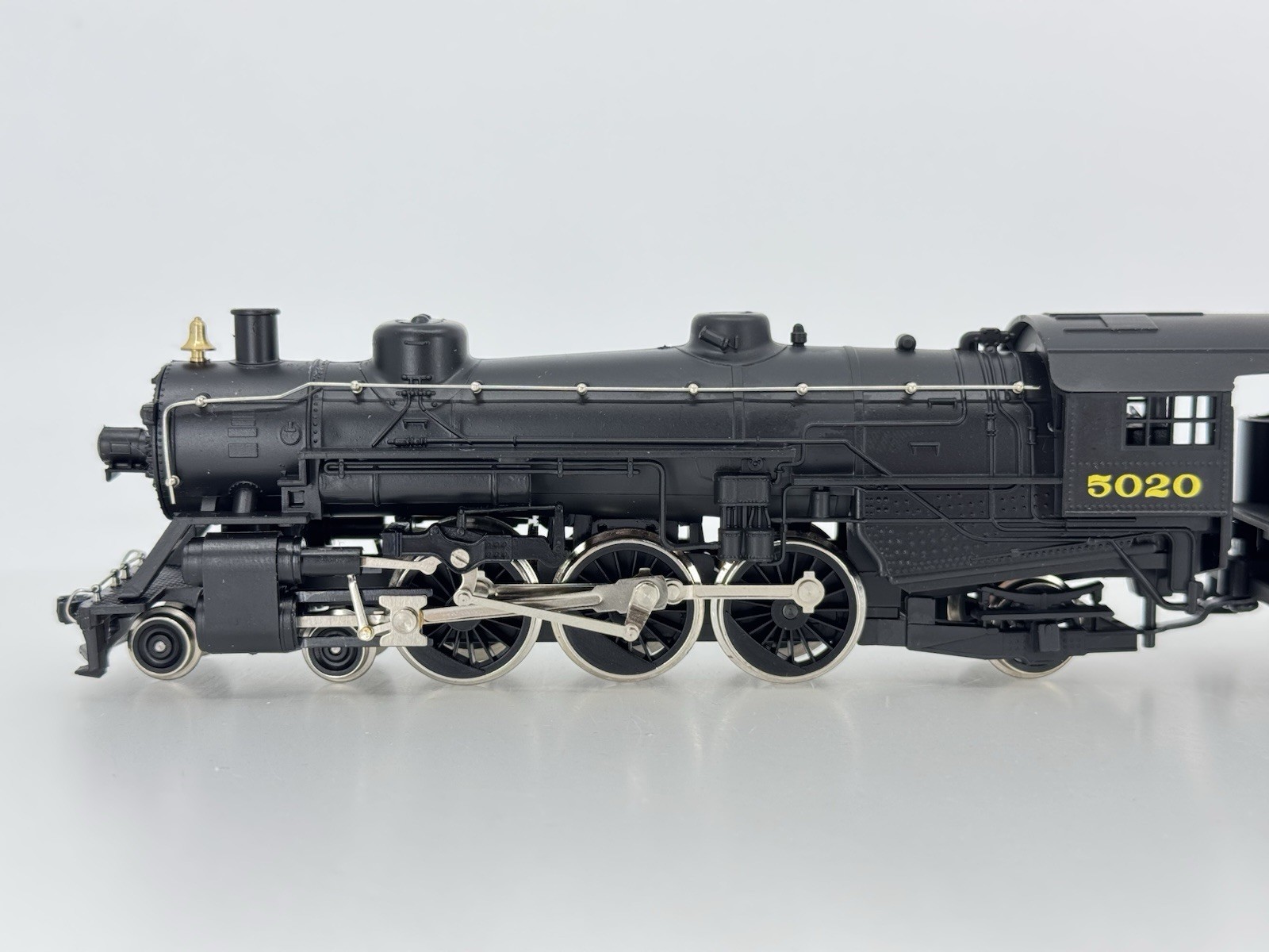 HO Mehano M9910 Canadian Pacific 4-6-2 Pacific Steam Locomotive CP #5020