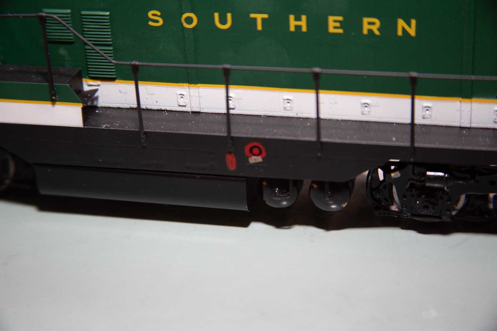 Challenger Imports, Inc Brass O Scale (2-Rail) Southern Railway EMD GP7 #2077