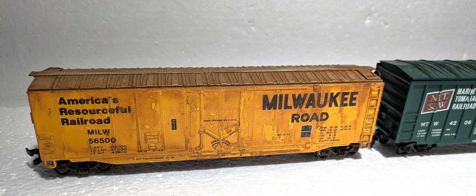 3x Boxcars – Green Bay & Western, Milwaukee Road, Marinette Tomahawk & Western