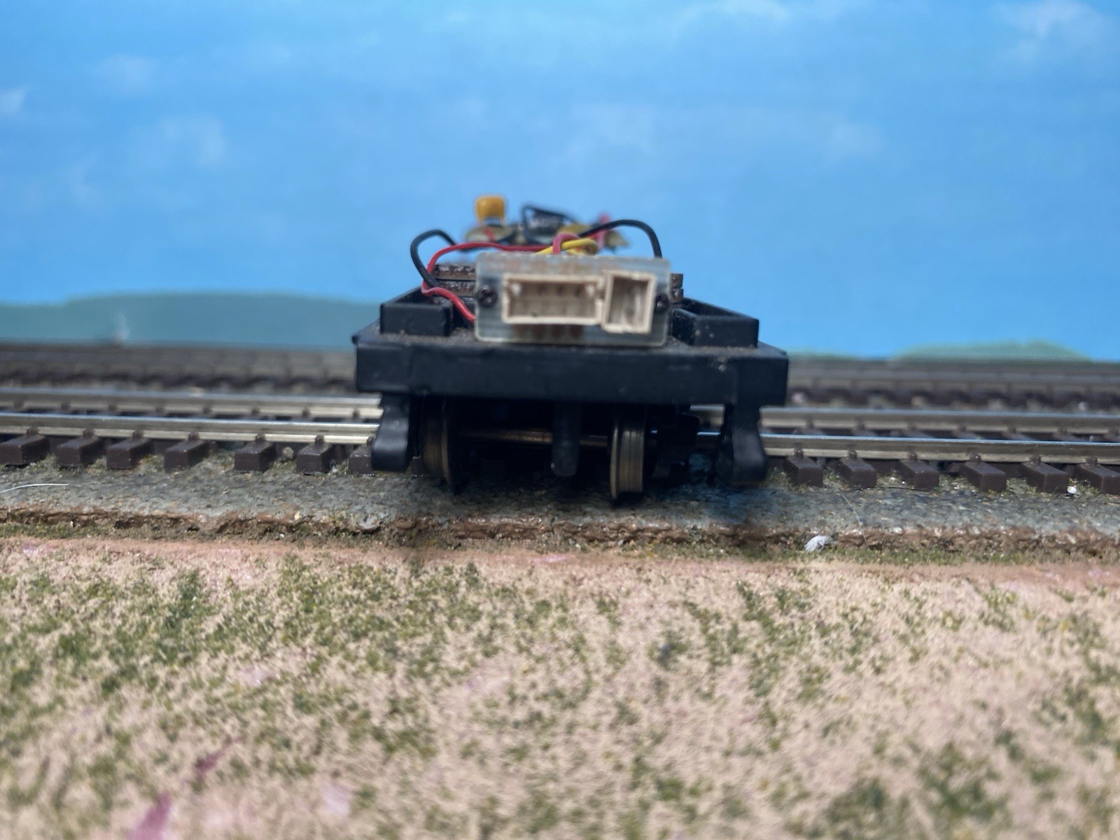 HO Bachmann Plus 8 Wheel DCC Ready TENDER ONLY w/ 4/2 Female Plugs. **READ ALL**