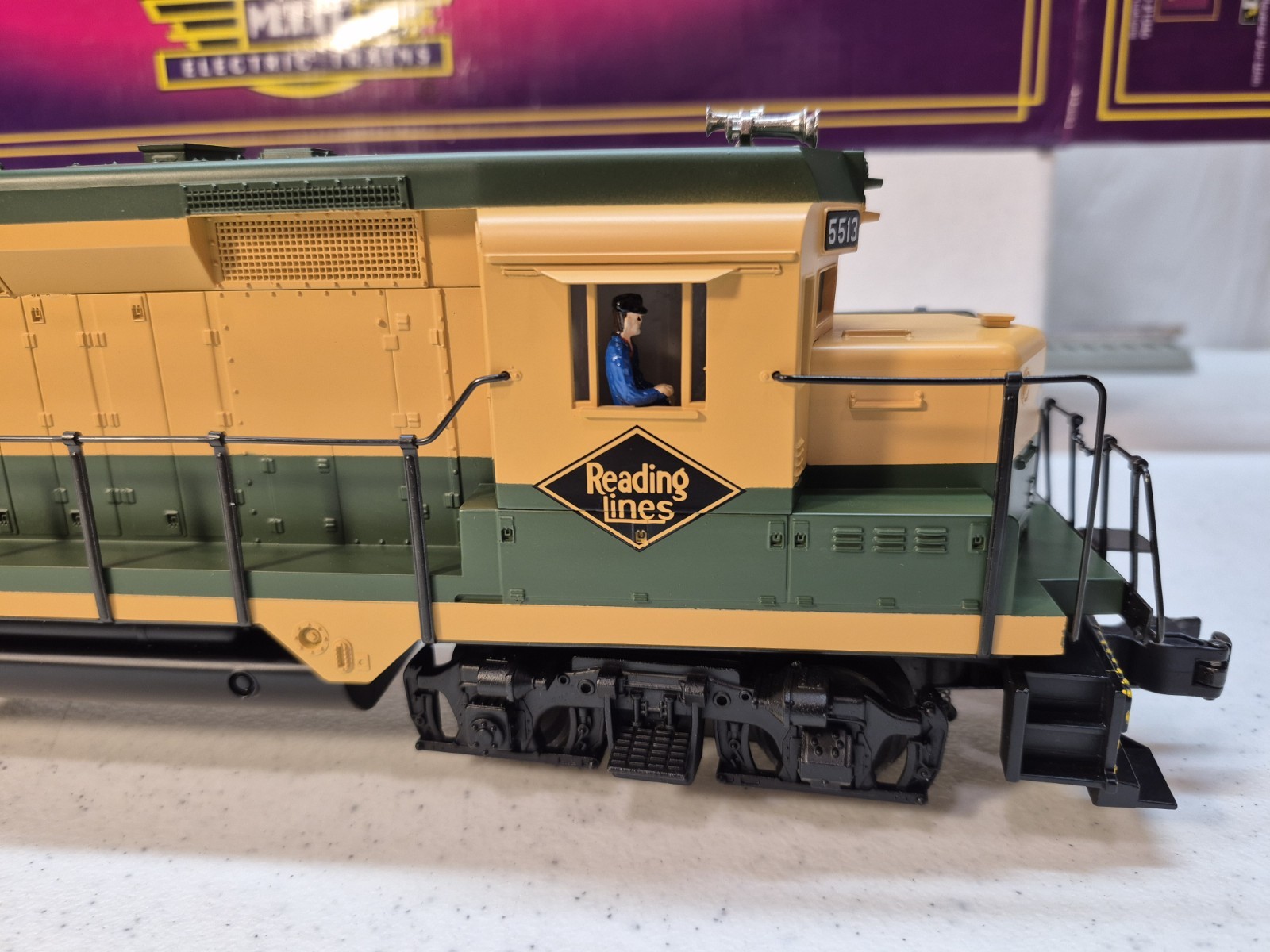 MTH O Gauge MT-2073L Reading EMD GP-30 Diesel w/Horn LN