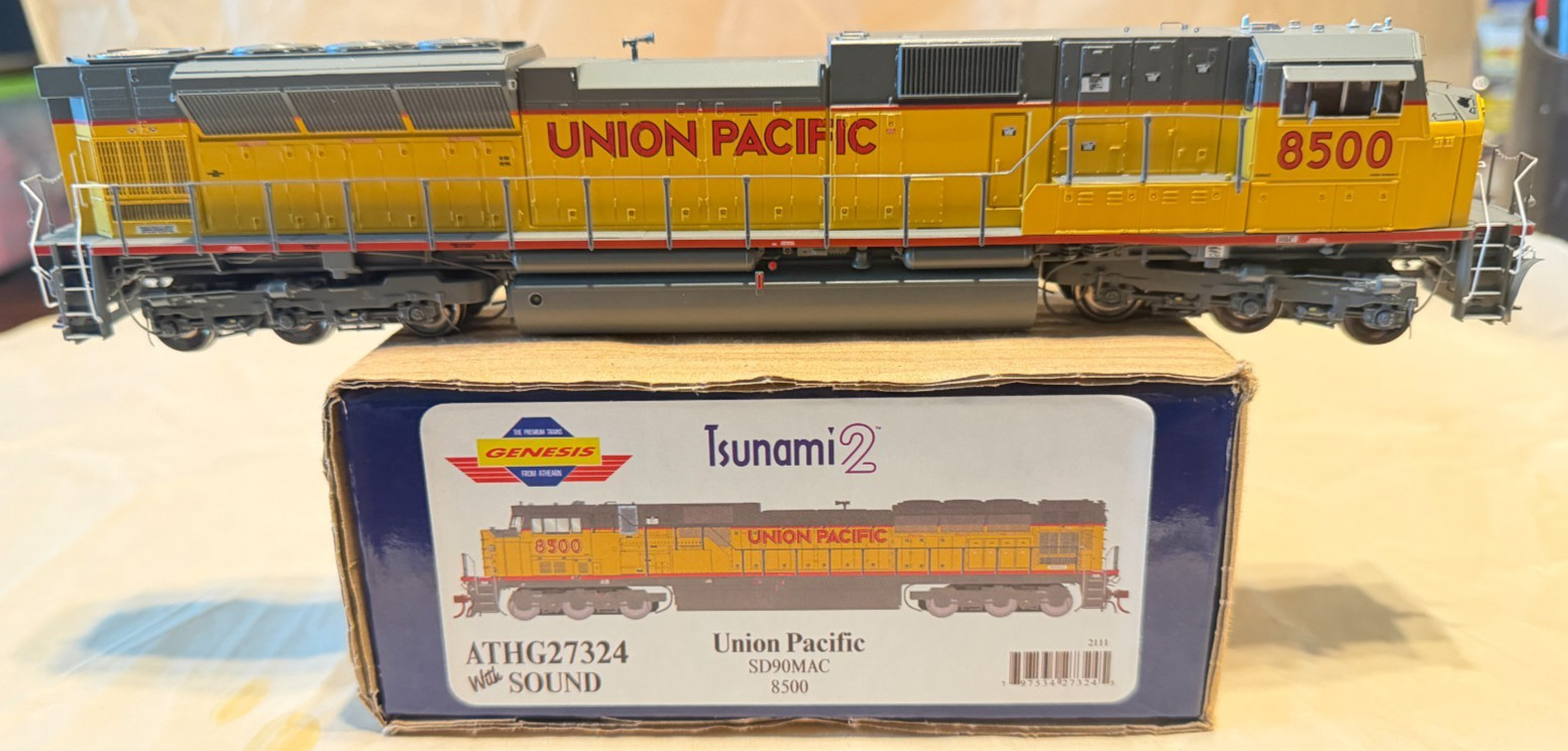 Athearn Genesis HO Scale Union Pacific SD90MAC with DCC & Sound