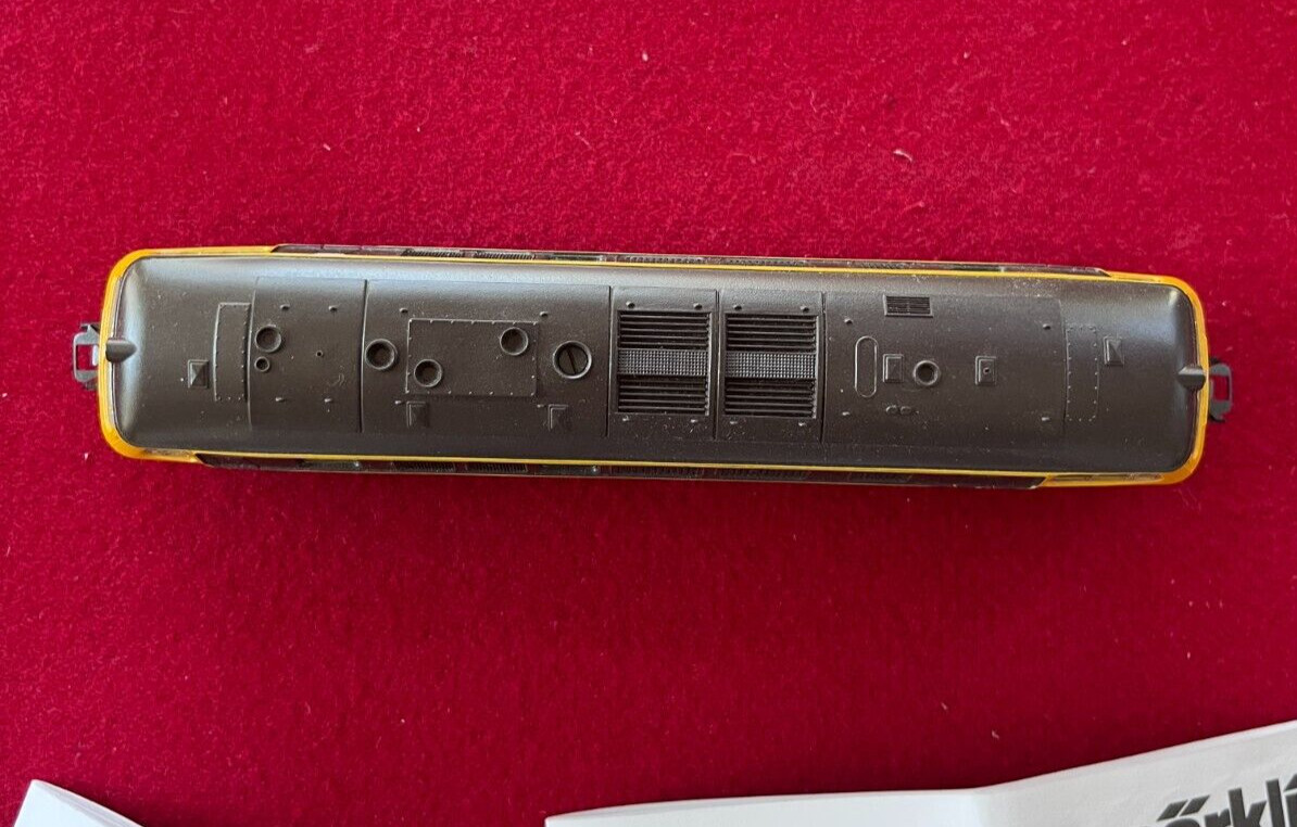 Marklin HO 37743 Diesel Hydraulic Locomotive BR 216 Travaux du Sud-Ouest (TSO)