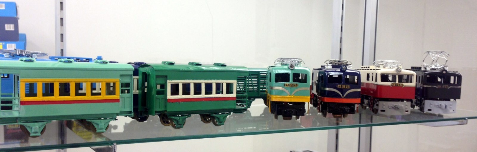 Katsumi EB10 electric locomotive (BK) – Tin rare model made in Japan