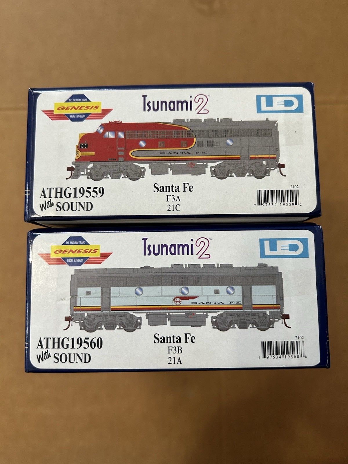 Athearn Genesis HO Santa Fe F3A/F3B Warbonnet #21C/#21A DCCSound ATHG19559 19560