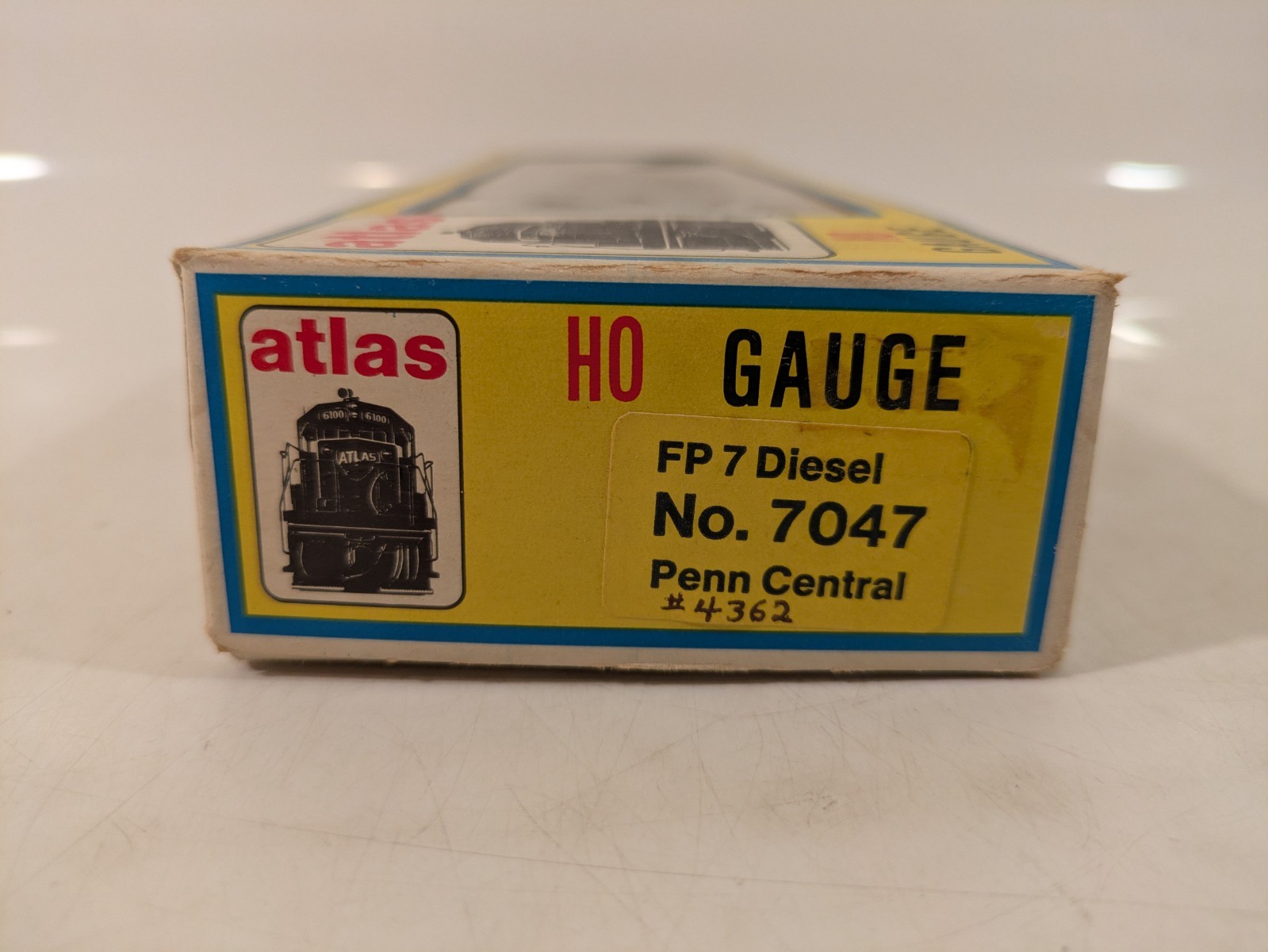 HO EMD FP7 PC Penn Central DC NIB NOS # 7047