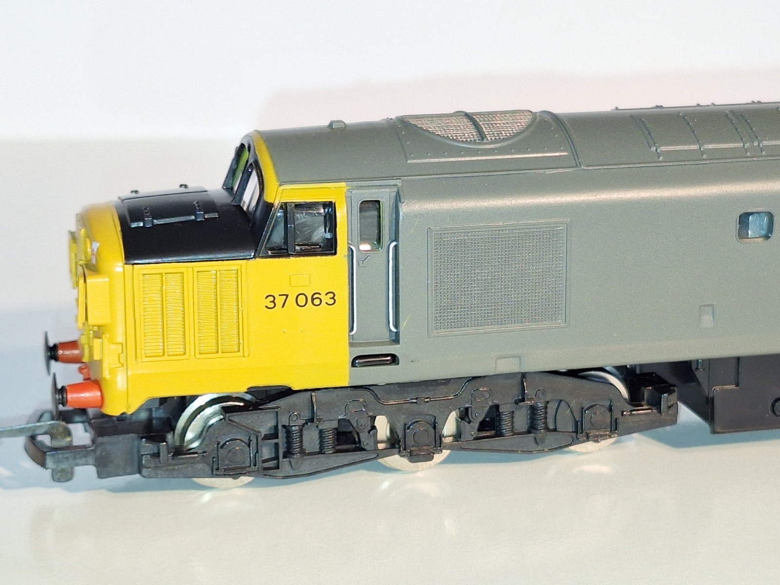 Hornby R348 BR Class 37 Diesel Loco. New Old Stock. Mint Cond. Boxed. OO Scale