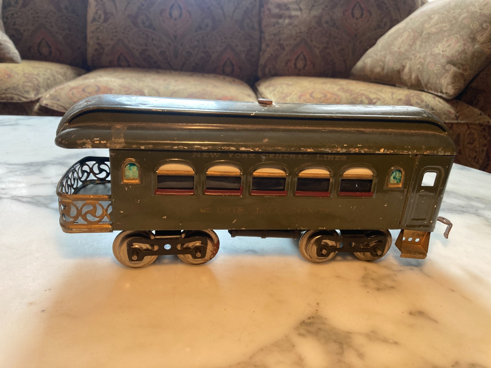 1917 to 1922 Prewar Lionel 33 Train Engine with 35 Pullman & 36 Observation Cars