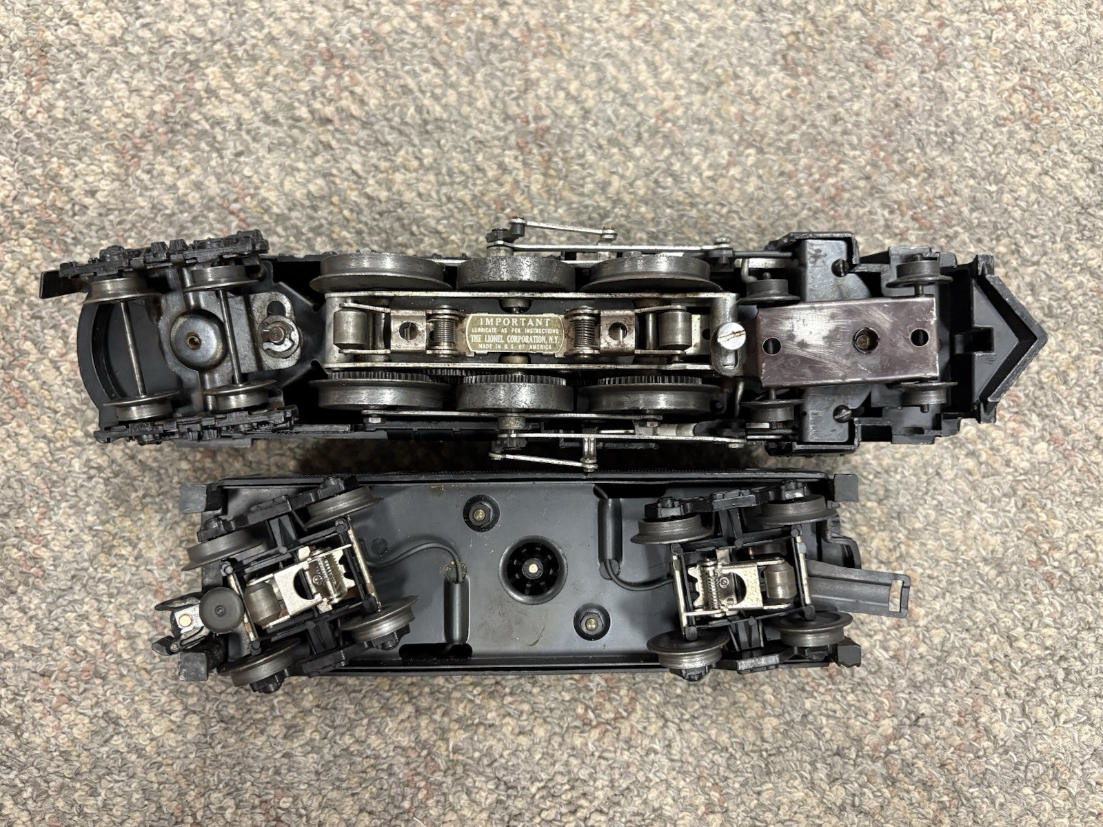 + Lionel Postwar O Gauge 685 4-6-4 Steam Locomotive w/ 243W Whistle Tender