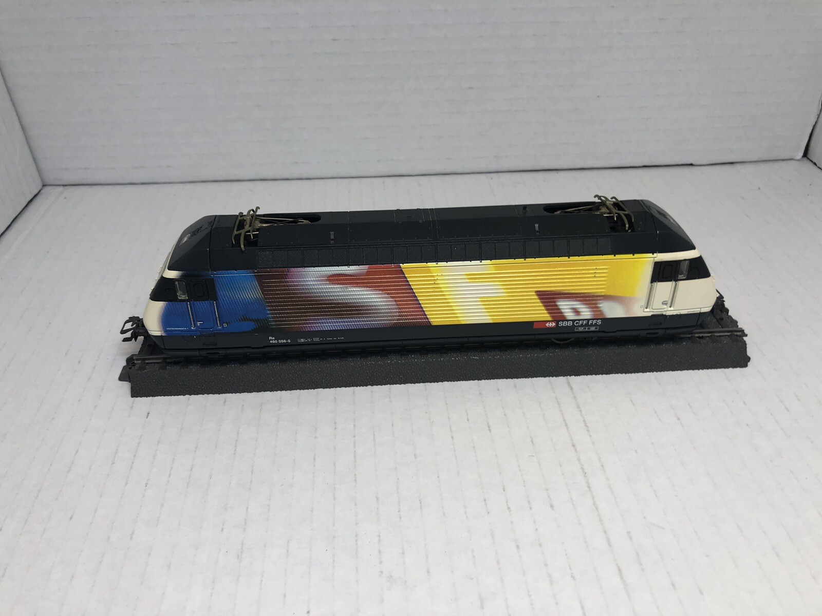 Marklin 34618 HO – Series 460 “Swiss Television” Electric Locomotive Set