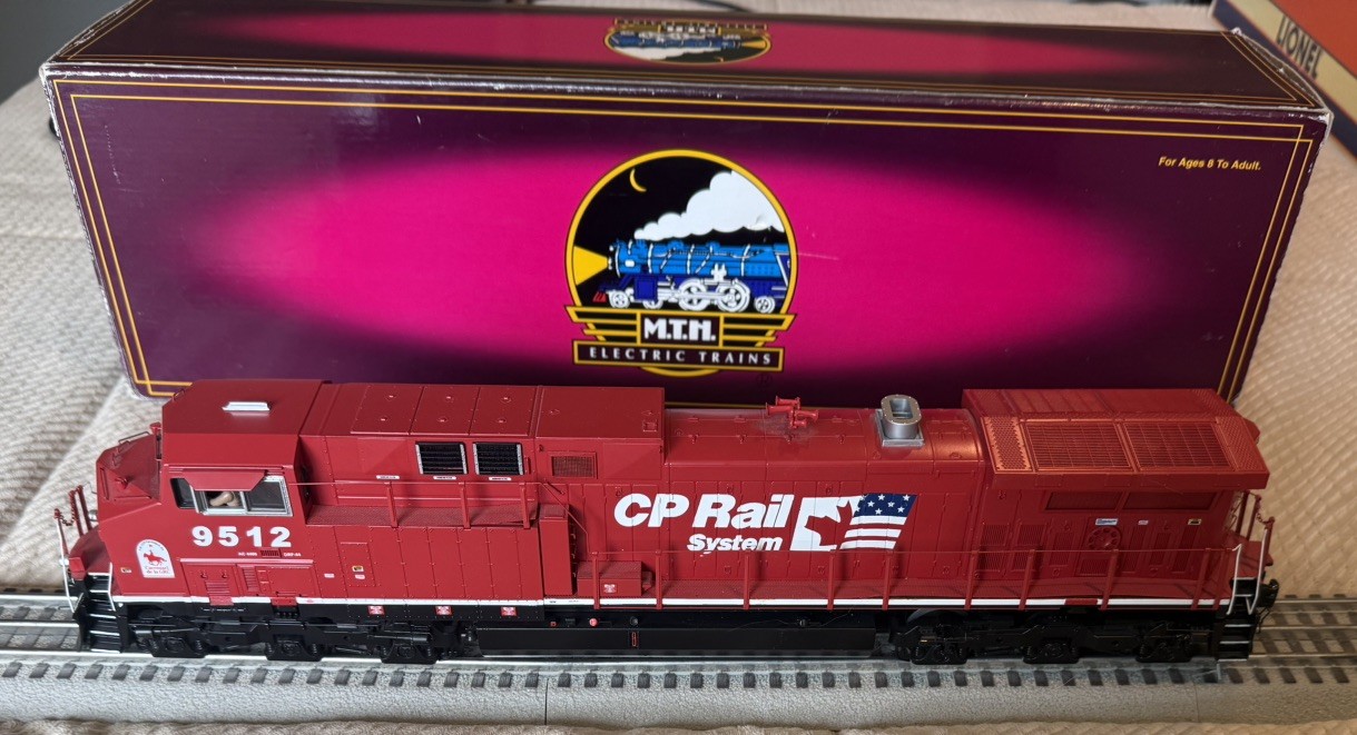 CP RAIL SYSTEM MTH #9152 NON POWERED DUMMY ENGINE O GUAGE MODEL TRAIN 18″ LONG