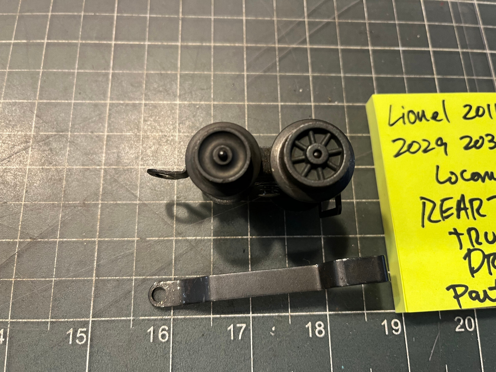 Lionel Train 2016 2018 2035 2037 Locomotive 4 WHEEL TRAILING TRUCK PART LOT C