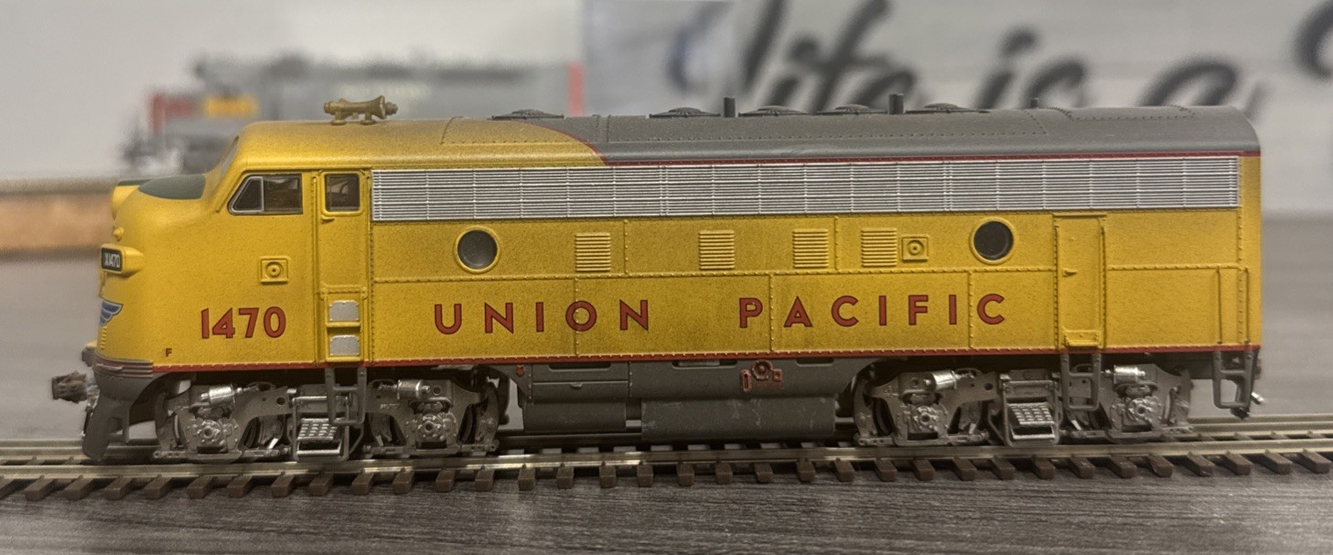 Athearn Roundhouse #RND3257 F7A Union Pacific #1470 w/DCC & Sound – LNIB!