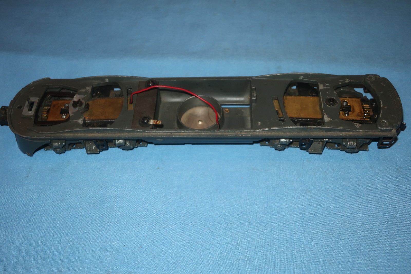 Lionel #2344 New York Central F3 Diesel Locomotive Powered Unit Frame w/Trucks