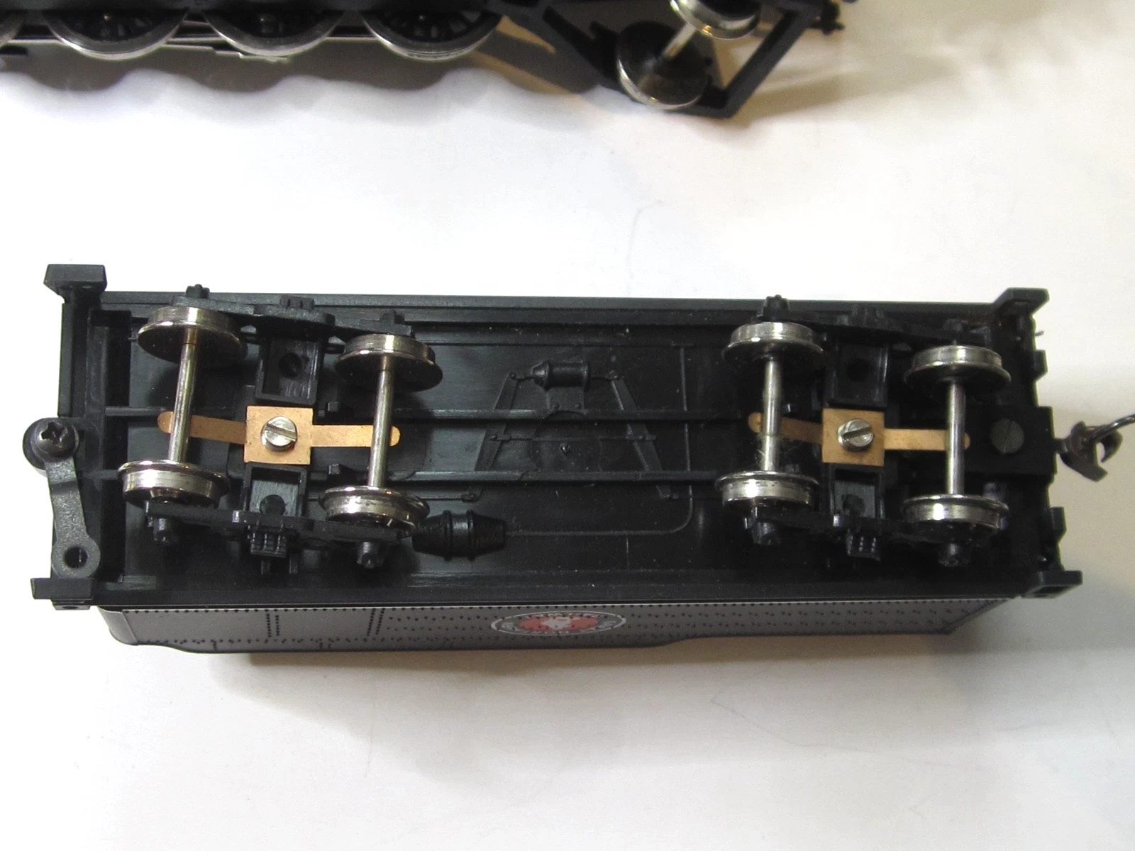 HO Scale – IHC M9805 Great Northern 2-8-2 Mikado Steam Locomotive #3377