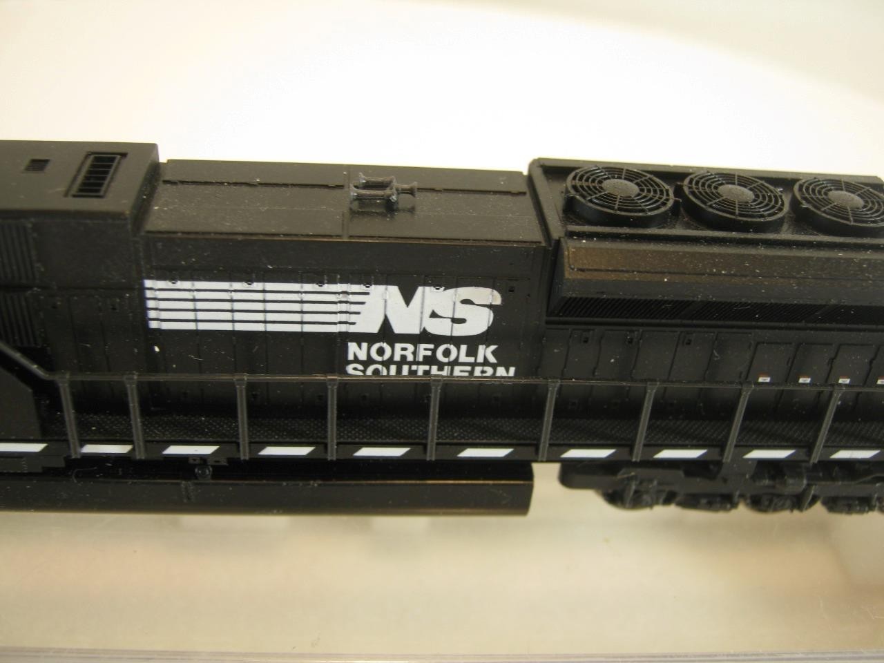 N Scale Kato SD80 Mac Norfolk Southern #7204 Item 176-5507
