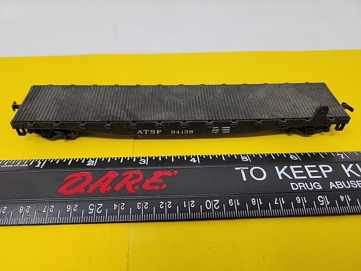 Lot 5 Cox HO Railroad Cars Big Pine Lumber/Northern Pacific NOT Tested Hong Kong