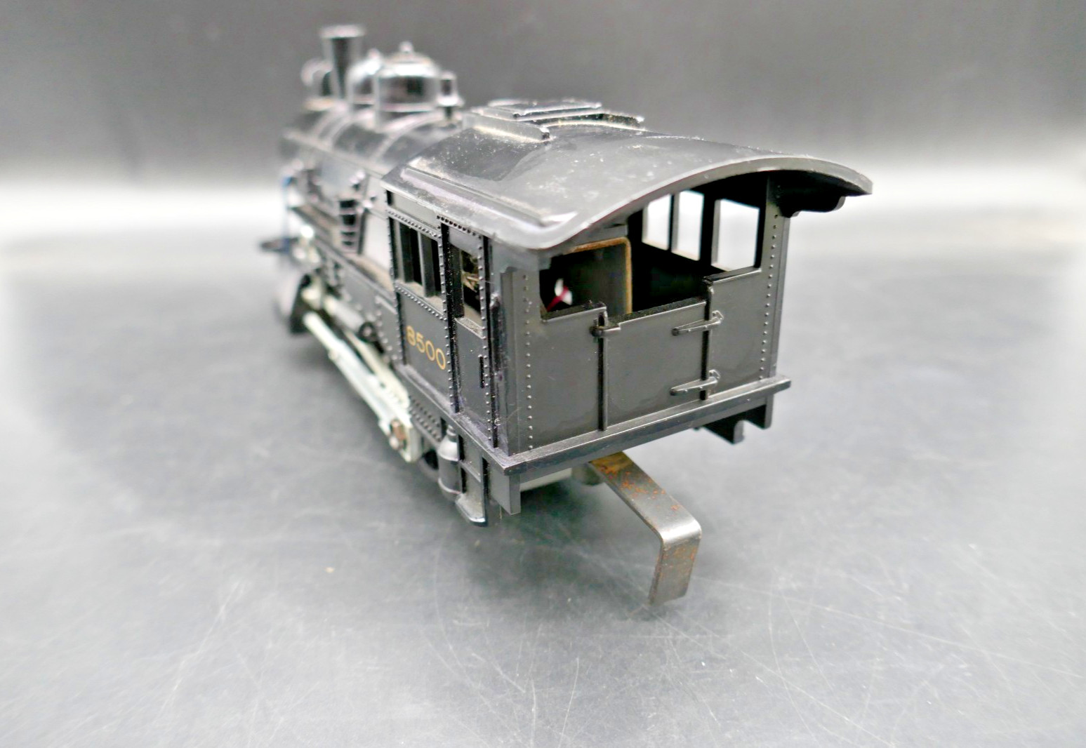 O Lionel #8500 2-4-0 Steam Locomotive – Tested & Running