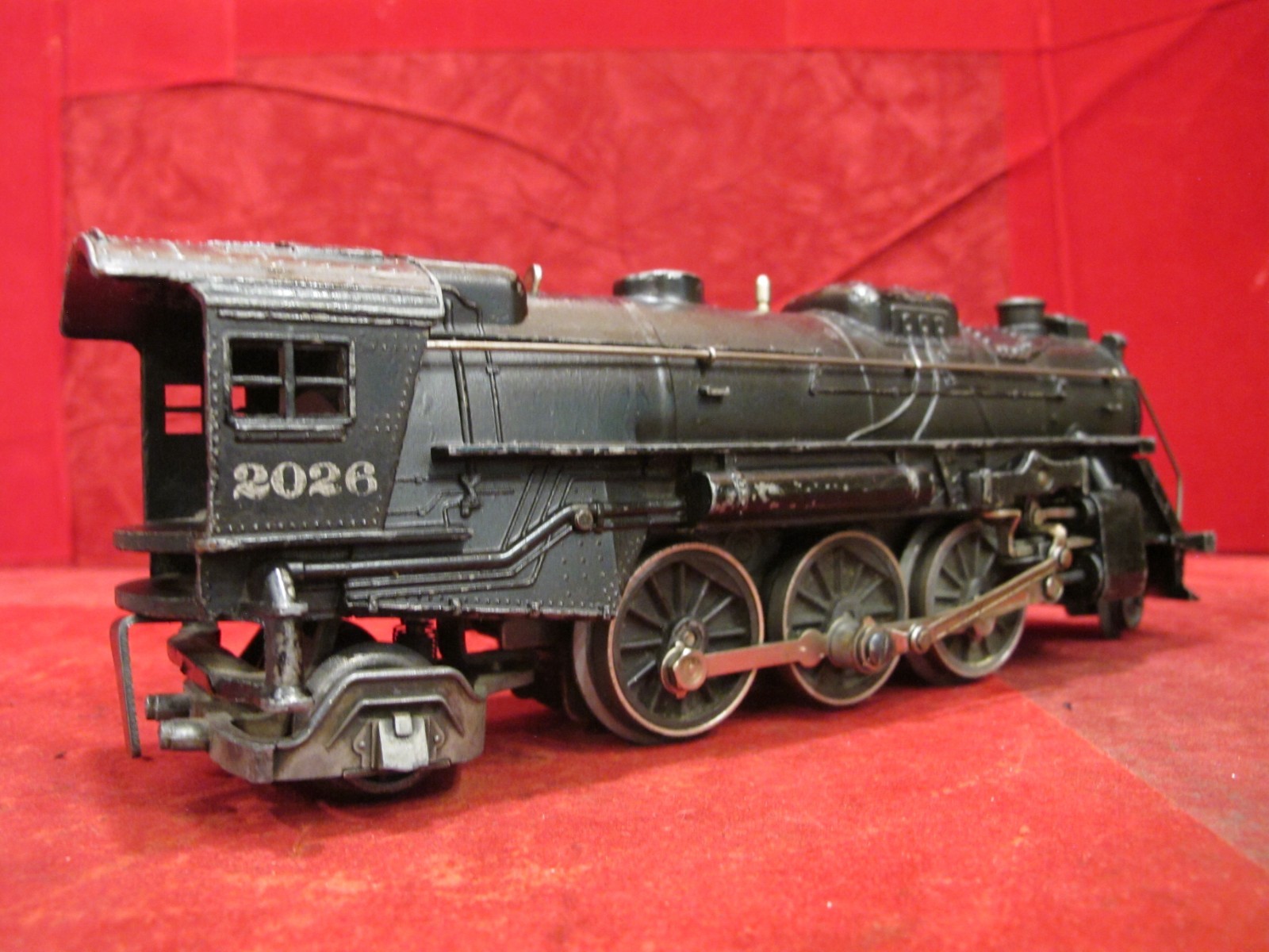 Lionel Vintage Postwar No. 2026 2-6-2 Locomotive~runs lights smoke