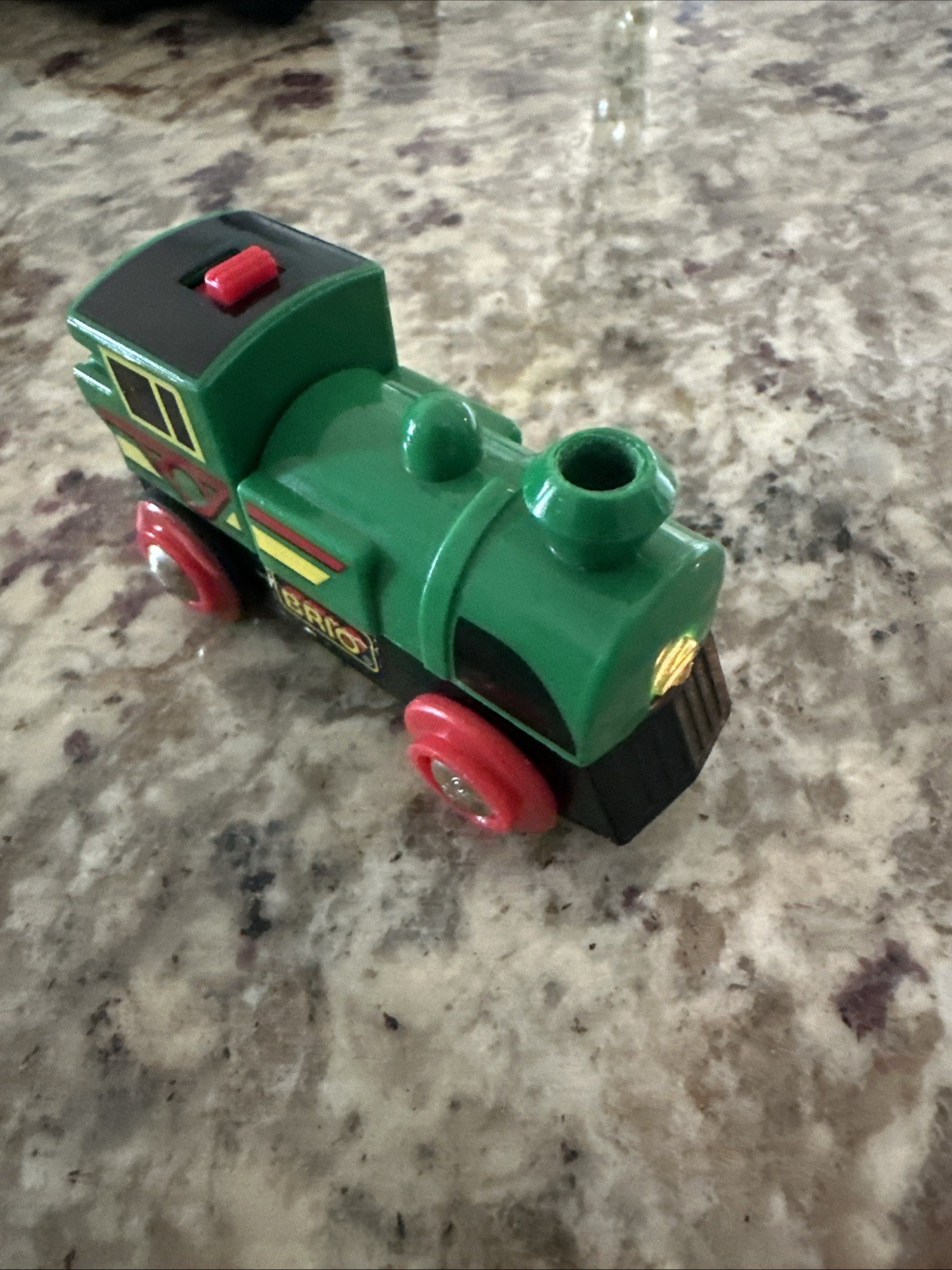 BRIO World Green Action Locomotive Battery Operated Toy Train WORKING!