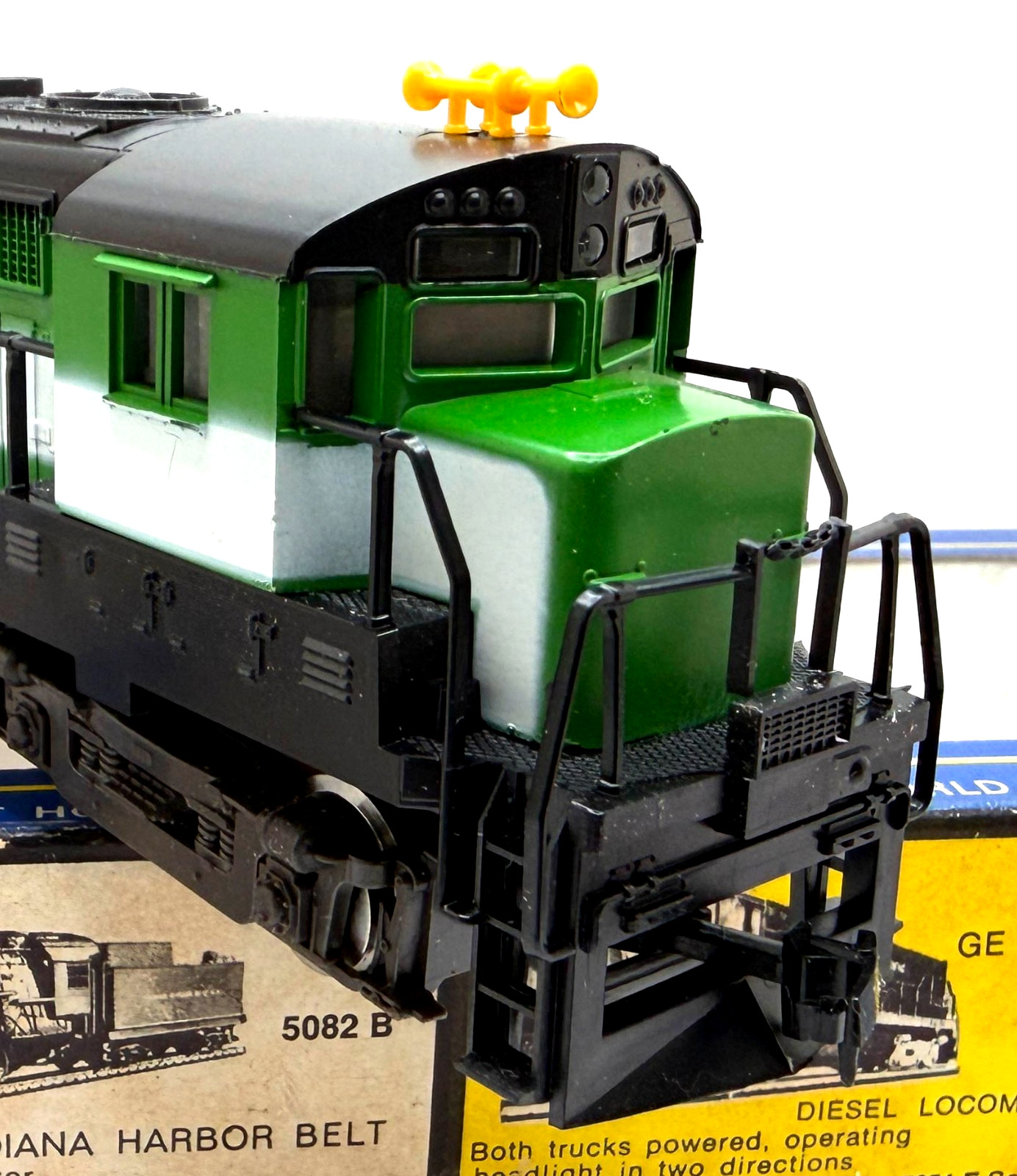 HO AHM 5015 G ALCO CENTURY 424 BURLINGTON NORTHERN BN # 853