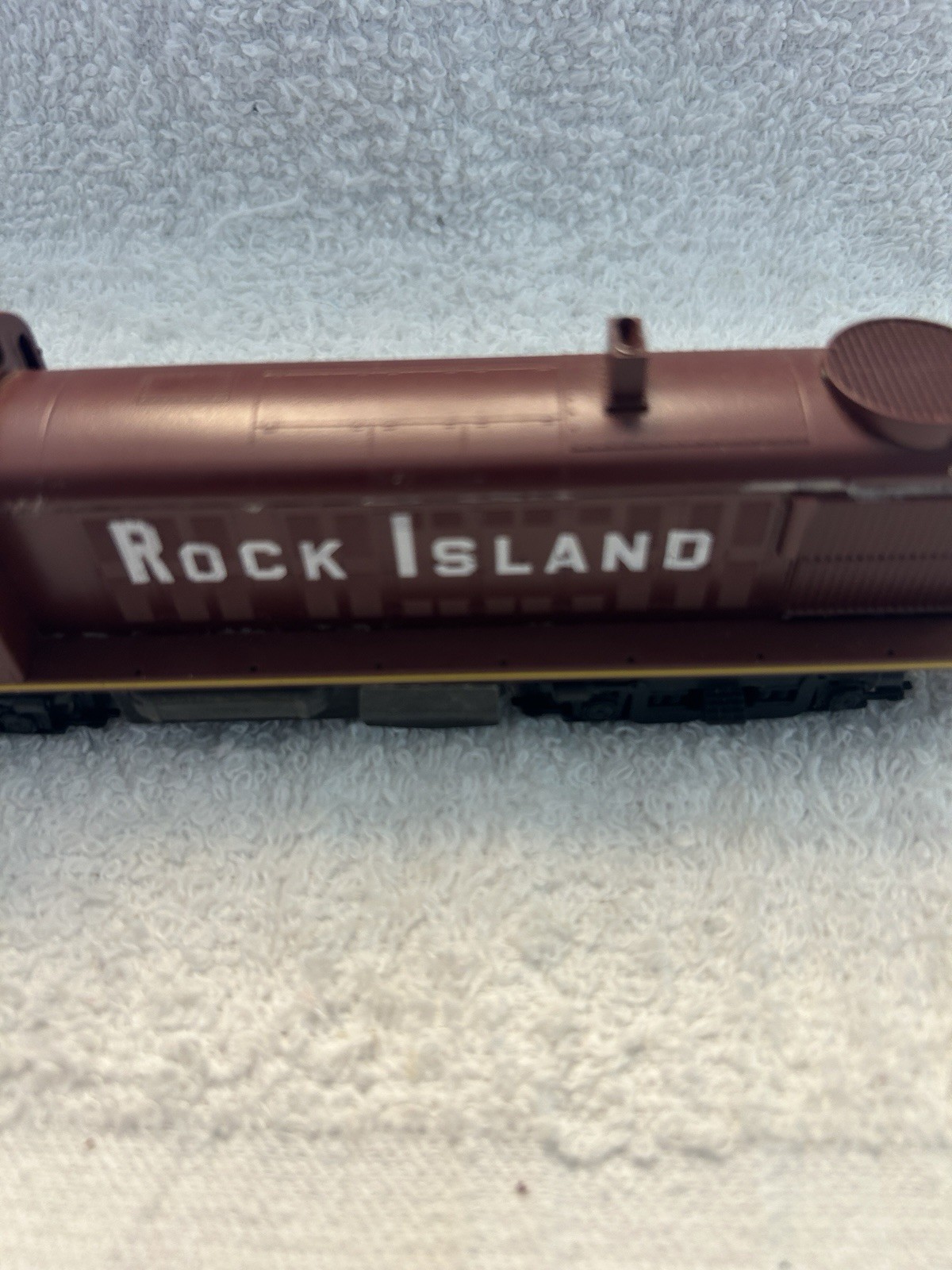Roundhouse RS-3 Rock Island #470 HO Locomotive