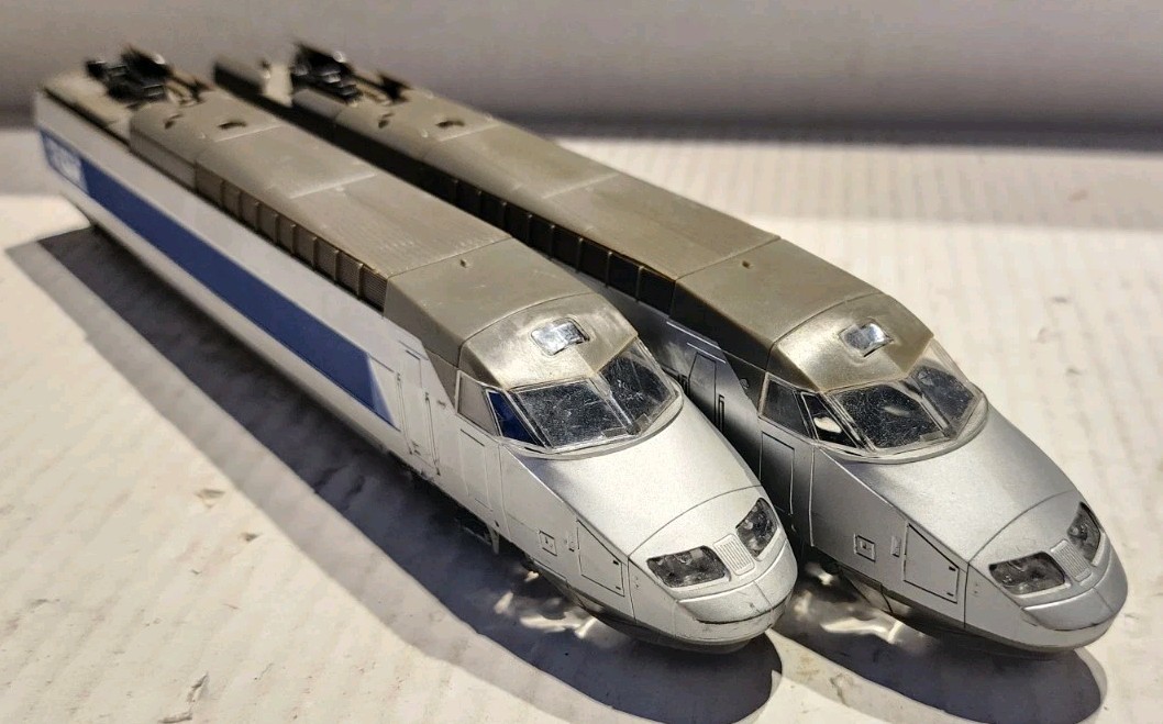 Lima HO Scale High Speed Train 2 Units Set