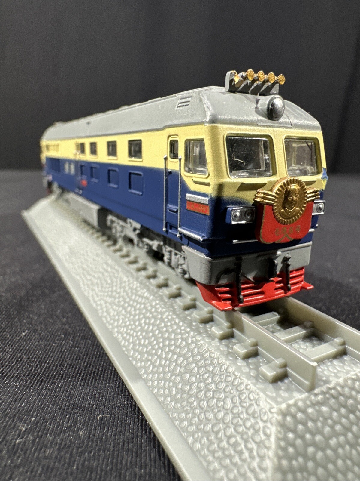 DF4D Chairman Mao China 1:160 Railroad locomotive DelPrado 2003 Diecast Train