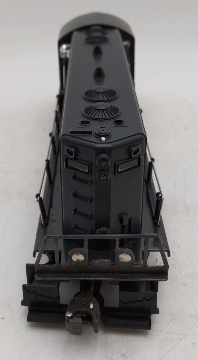 Lionel 6-8360 O Gauge Long Island GP20 Diesel Locomotive #8360/Box