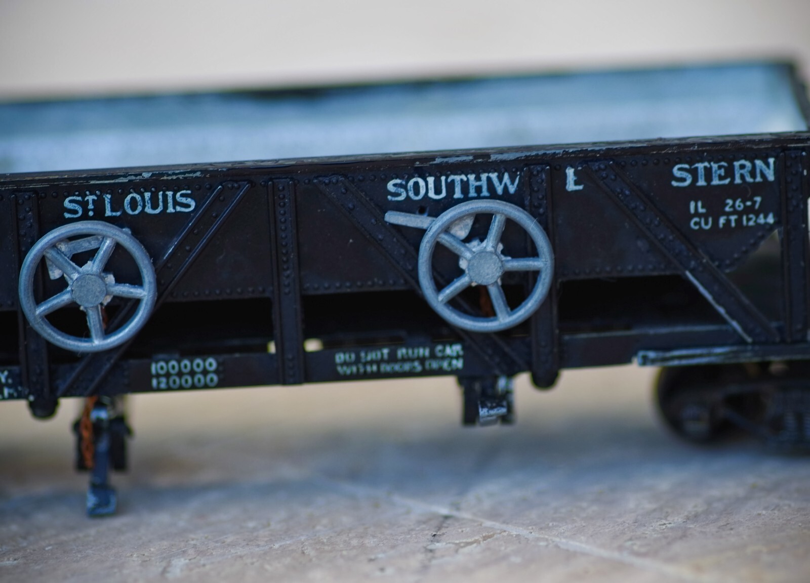 VINTAGE Athearn Roundhouse BALLAST HOPPER St. Louis SW HO Made in USA 1950’s