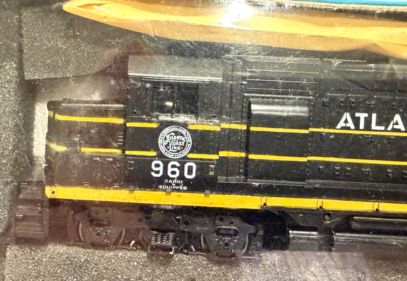 Athearn HO Scale Train 4201 ACL Atlantic Coast Line GP35 Diesel Loco #960 NEW