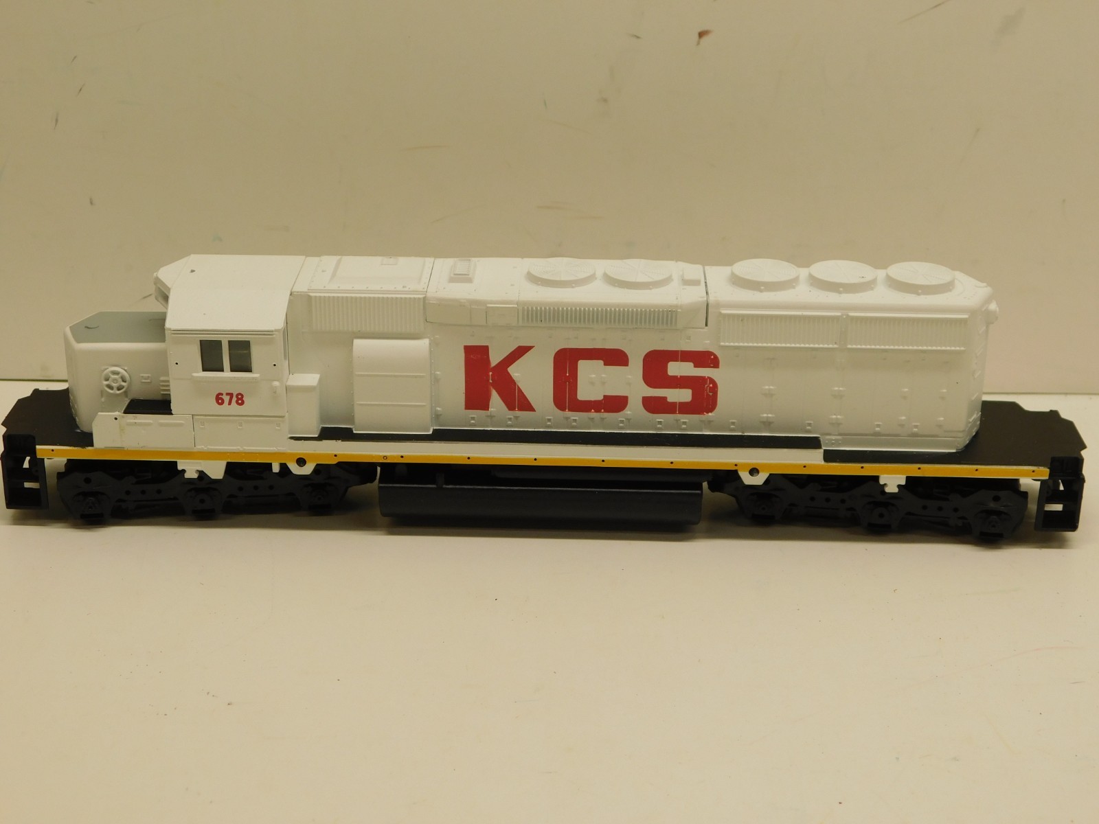 Athearn HO Blue Box Kansas City Southern SD40-2 Engine #678-Unpowered Dummy