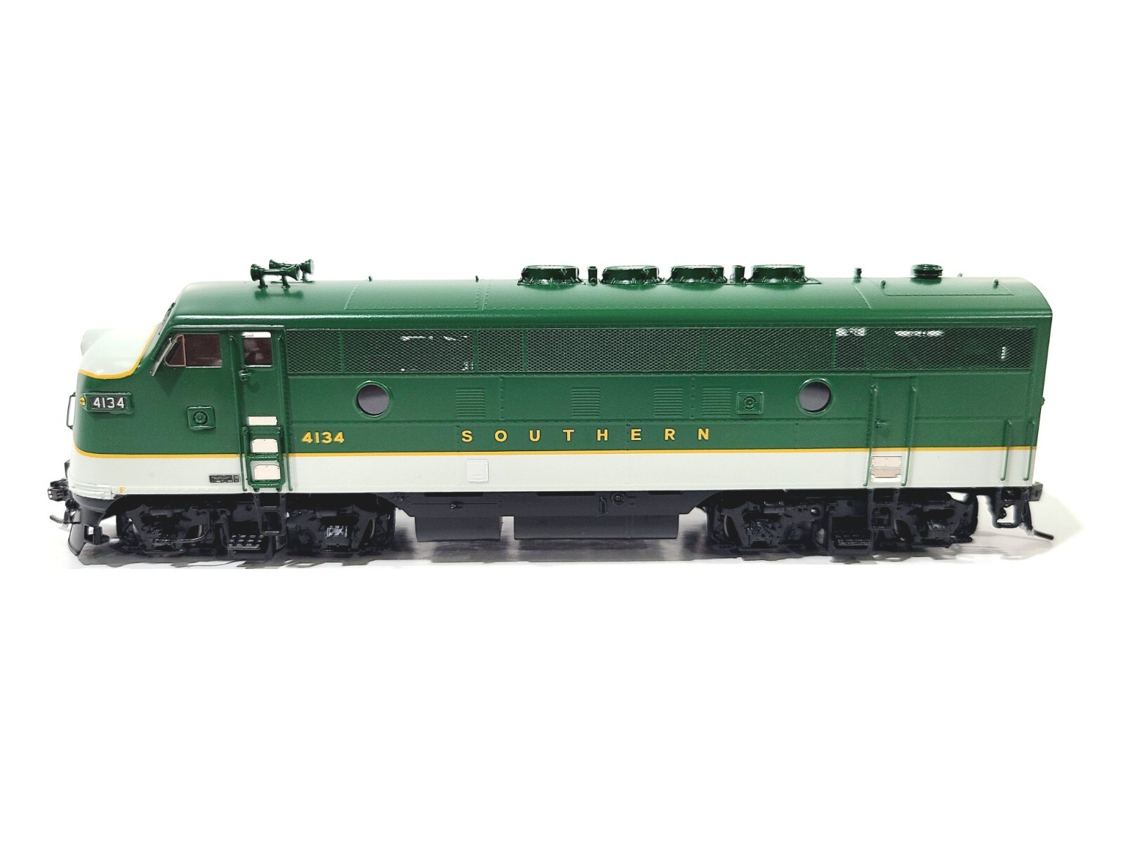 Division Point Ajin SR EMD F3A Southern Railway Green/Light Gray HO Brass Model