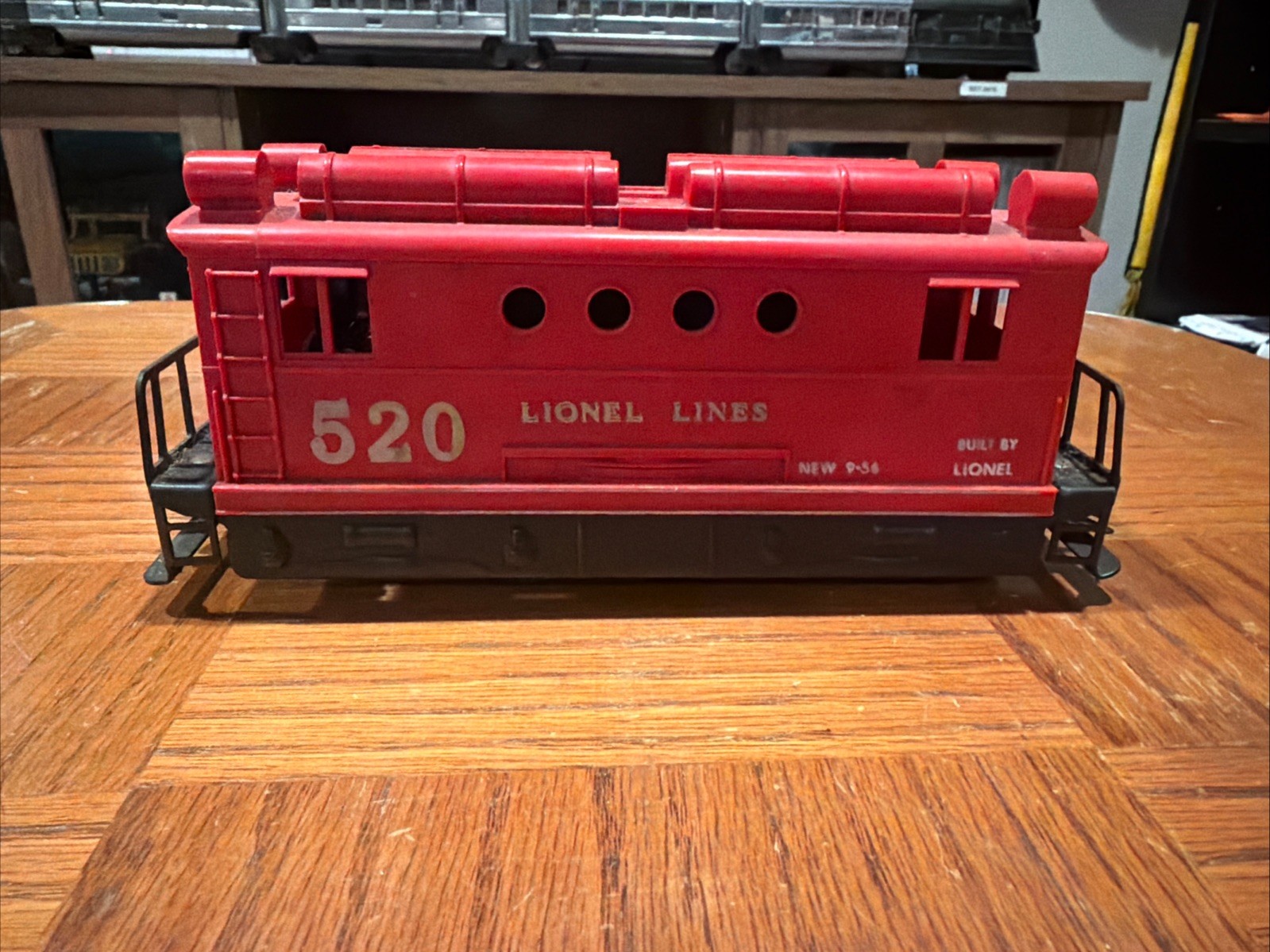 Lionel #520 LL Electric Locomotive Box Cab 1956-1957 Model