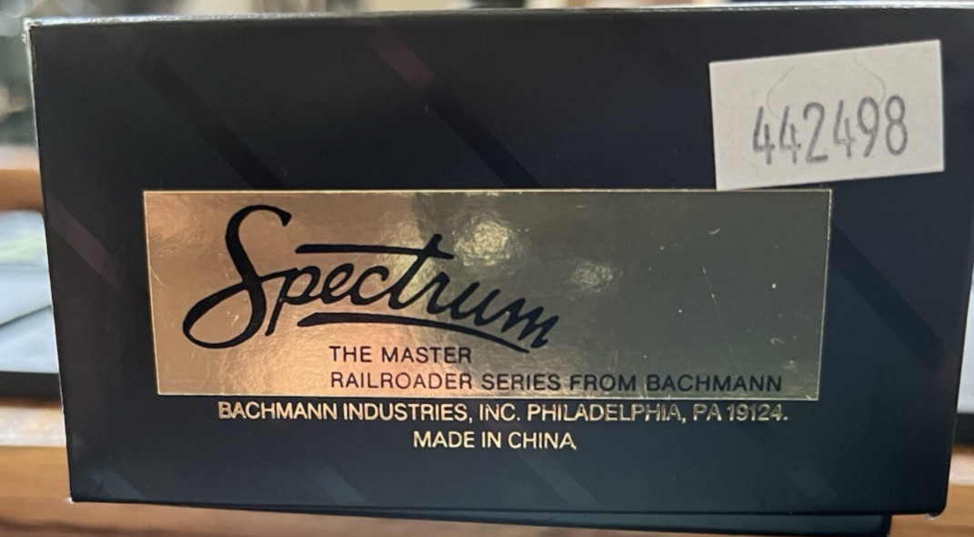 Bachmann Spectrum Item 81207 Fairbanks Morse H16-44 Diesel (Pennsylvania #8815)