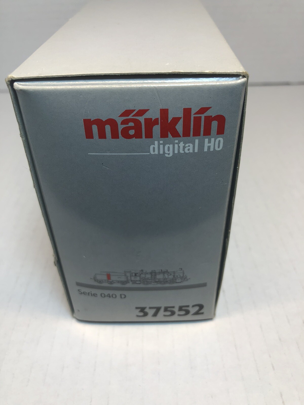 Marklin 37552 HO Scale Series 040 D Freight Steam Locomotive with Tender