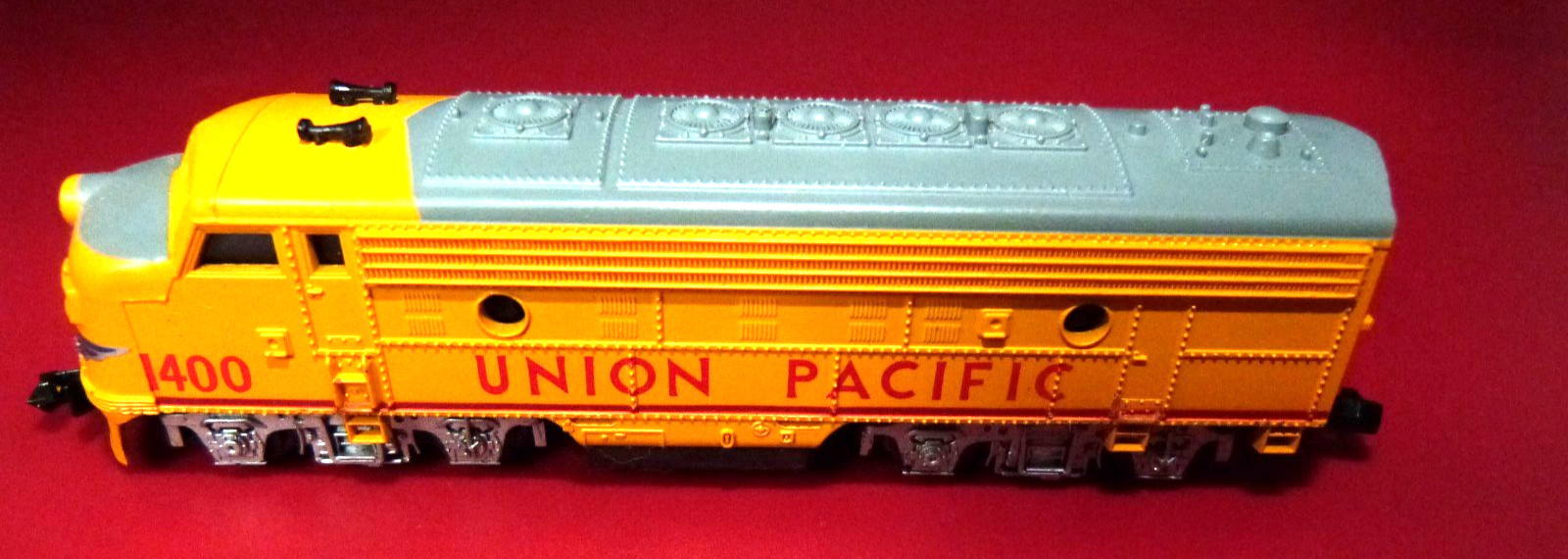 N Scale Life Like Union Pacific F7A Diesel 1400
