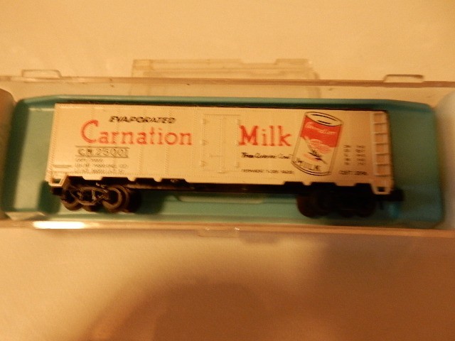 Vintage Lot Of N Gauge Locomotive & mixed brand Cars, Power Pack & Track