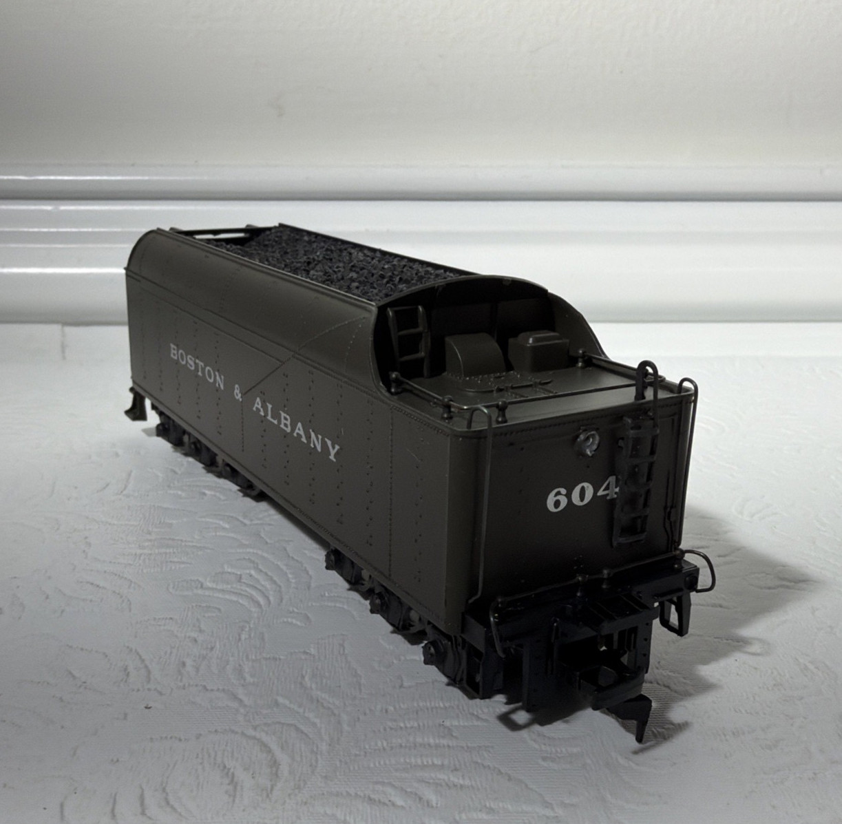 BOSTON &ALBANY 4-6-4 HUDSON STEAM LOCO DC-RIVAROSSI – HO Scale “B&A” In 604