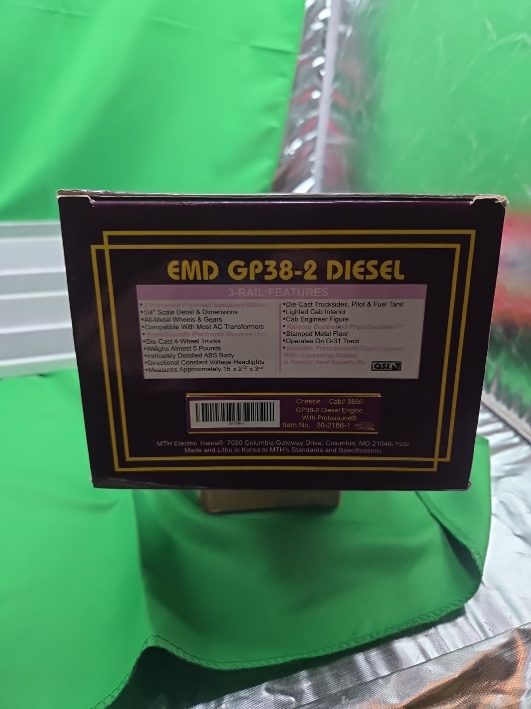 MTH Electric Cab 20 – 2186 -1 3890 GP 38 – 2 EMD DIESEL ENGINE New Box Railroad