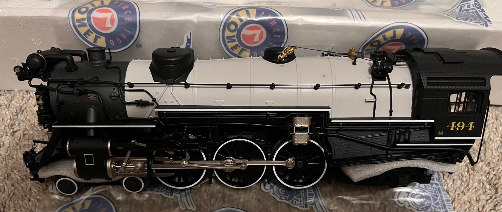 NEW* LIONEL LEGACY *CHESAPEAKE & OHIO* F-19 PACIFIC (#494) 2431140; C&O