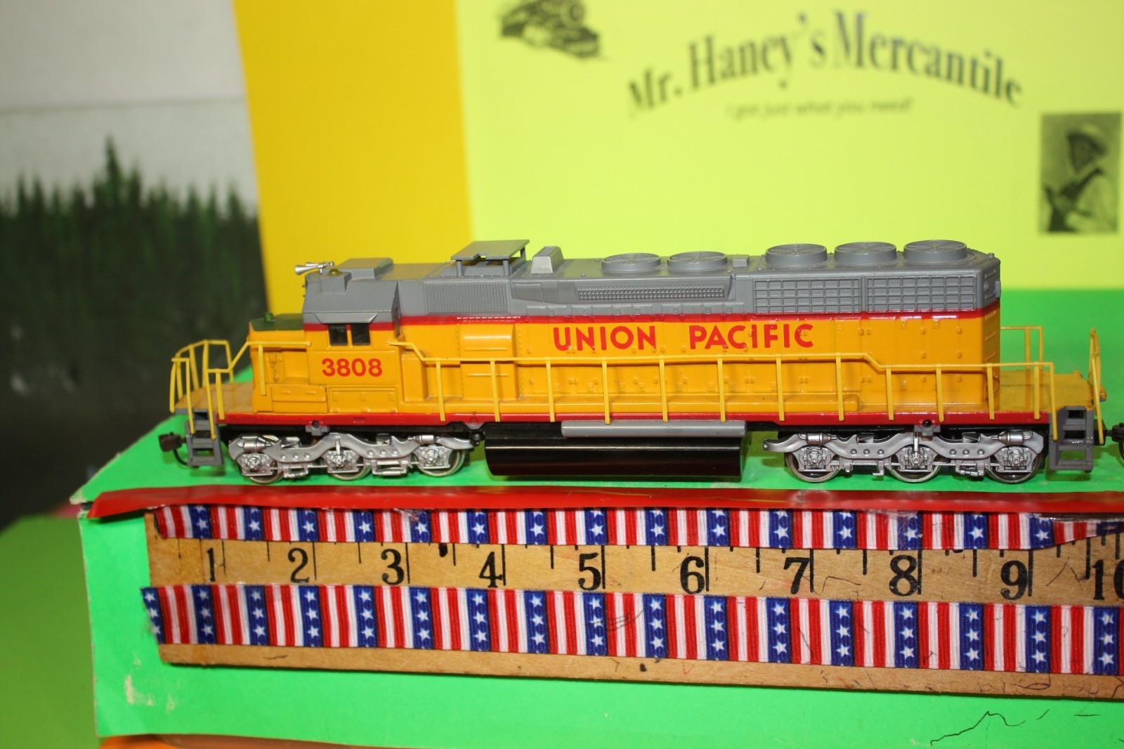 HO Bachmann Spectrum 21 Piece Train Set -see pictures and video