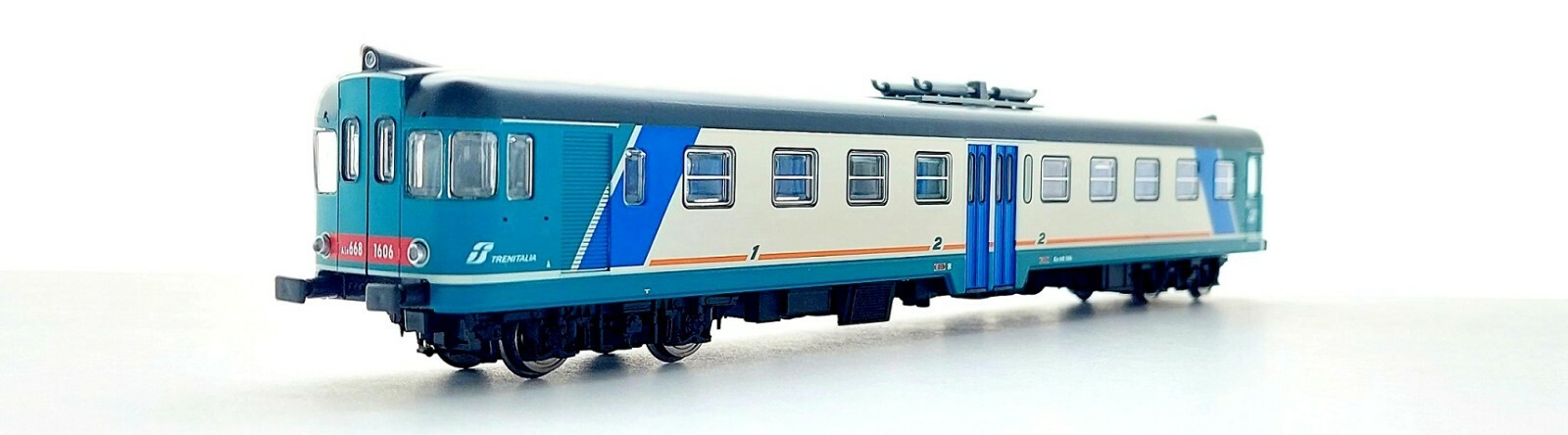 Vitrains 2235 ALN 668.1606 Livery XMPR FS Trenitalia, Internal Illumination