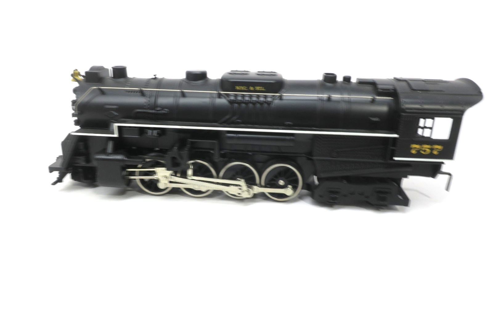 Lionel 6-28616 O Gauge Nickel Plate Road Berkshire 2-8-4 Steam Locomotive #757