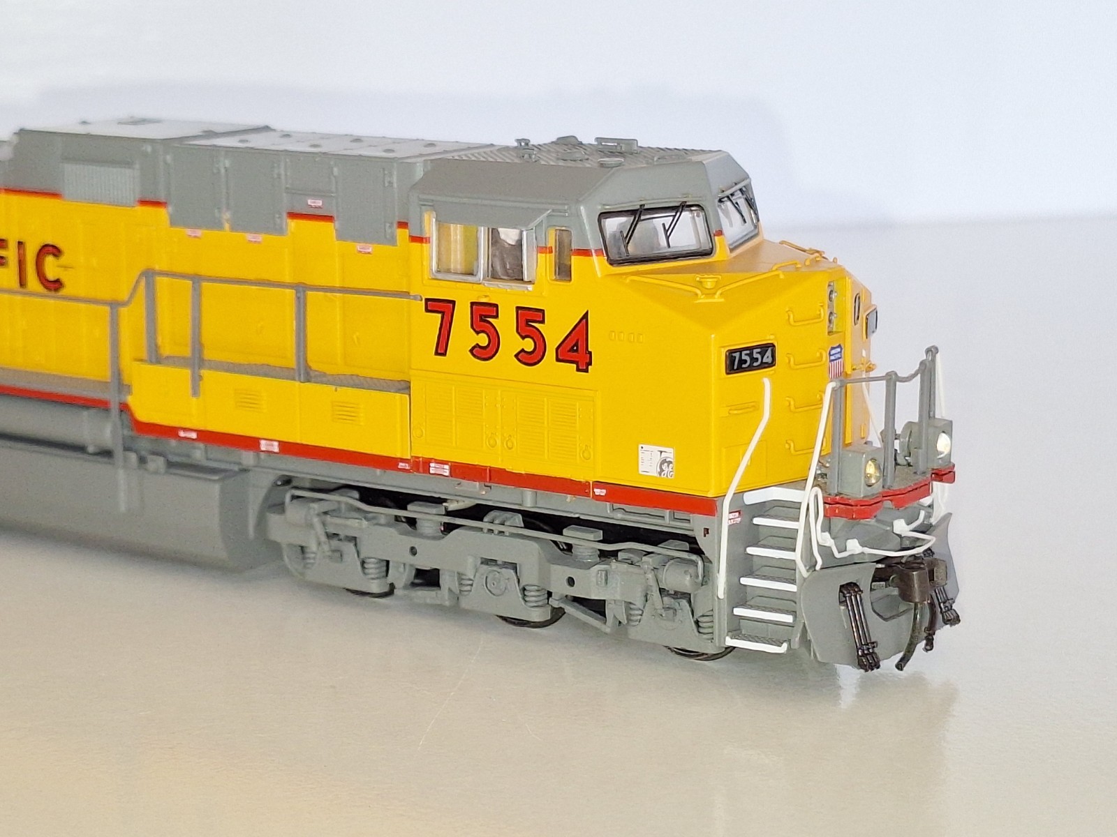 Broadway Ltd DCC & Sound, Union Pac.GEAC6000CW 7554. Excell cond.HO scale.Boxed