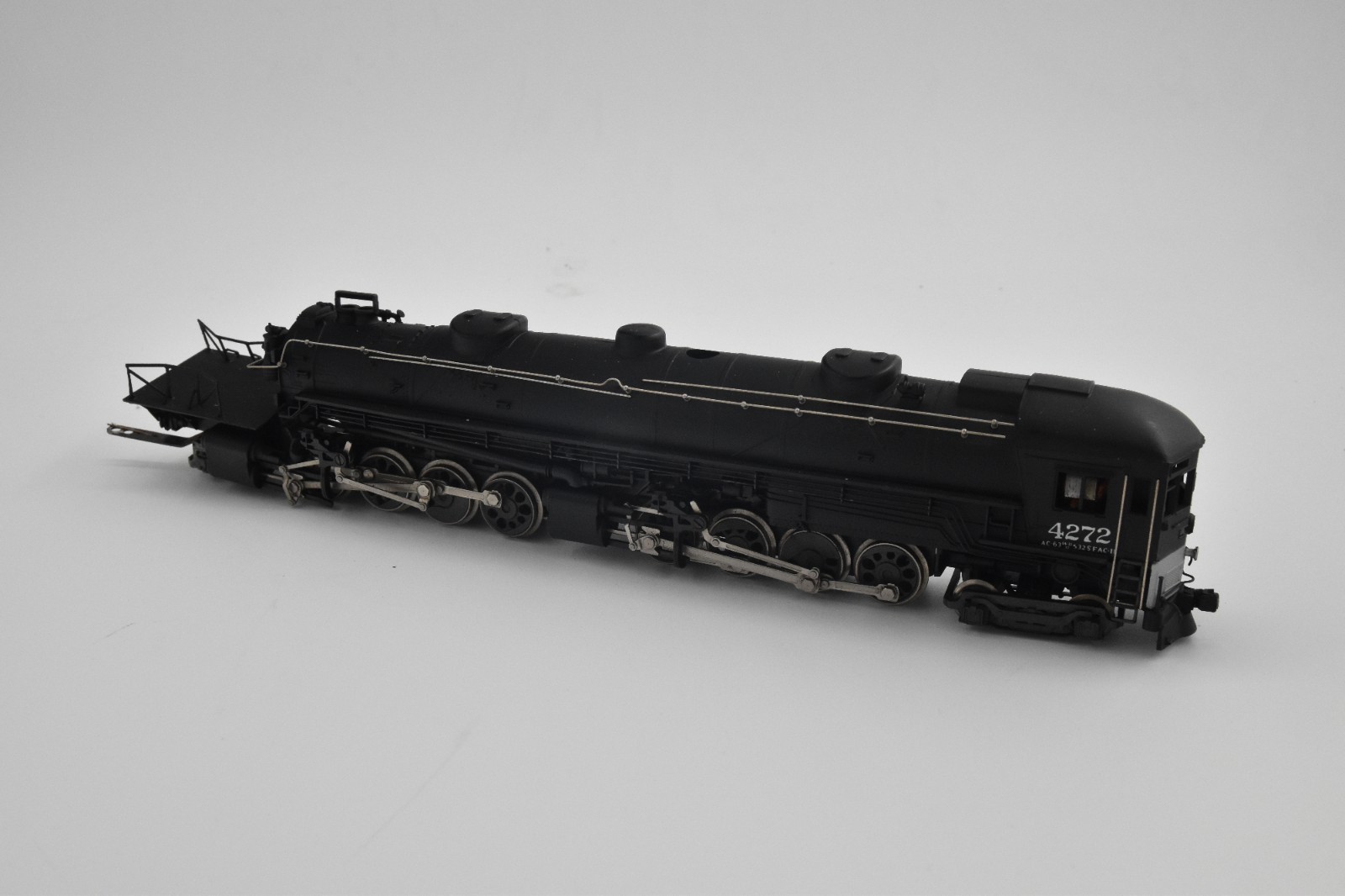 Rivarossi 8740 HO Scale SP Southern Pacific 4-8-8-2 Cab Forward #4272 Italy