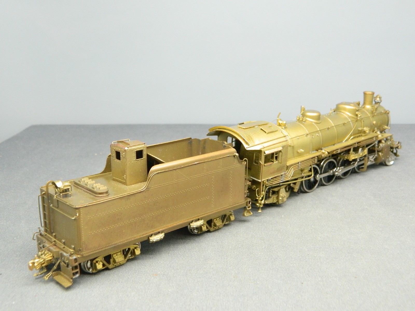 HO 1/87 BRASS Key Imports Samhongsa 2-8-2 MIKADO STEAM LOCO & TENDER Unpainted