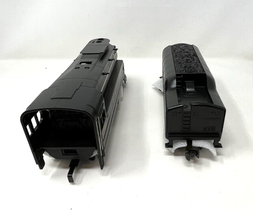 MTH RailKing 30-1118-0 Pennsylvania K-4s Torpedo 4-6-2 Steam Locomotive 3768